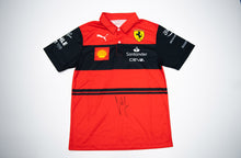  Carlos Sainz Jr. Signed Ferrari Jersey FORMULA 1 AFTAL COA