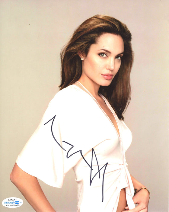 Angelina Jolie SIGNED 10X8 Photo Genuine Signature AFTAL ACOA TPA (7437)