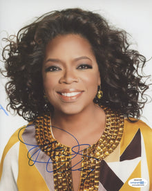  Oprah Winfrey Signed 10X8 Photo Genuine Signature AFTAL ACOA TPA (7493)