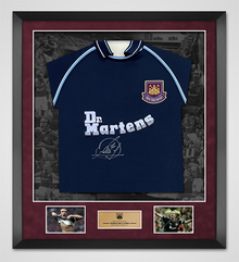  Paolo Di Canio SIGNED FRAMED West Ham V Man U Jersey PRIVATE SIGNING AFTAL COA