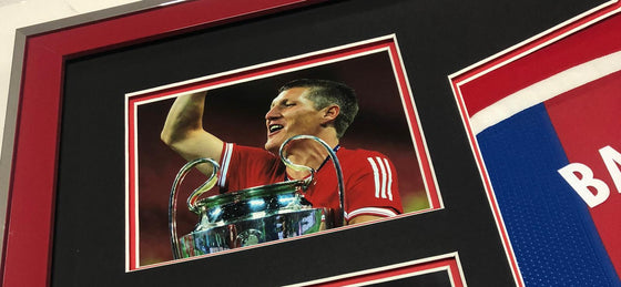 Bastian Schweinsteiger Signed & FRAMED Bayern MUNICH Muenchen JERSEY AFTAL COA
