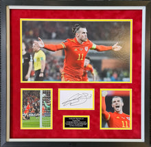  Gareth Bale Signed & Framed Wales Mounted Photo Display AFTAL COA